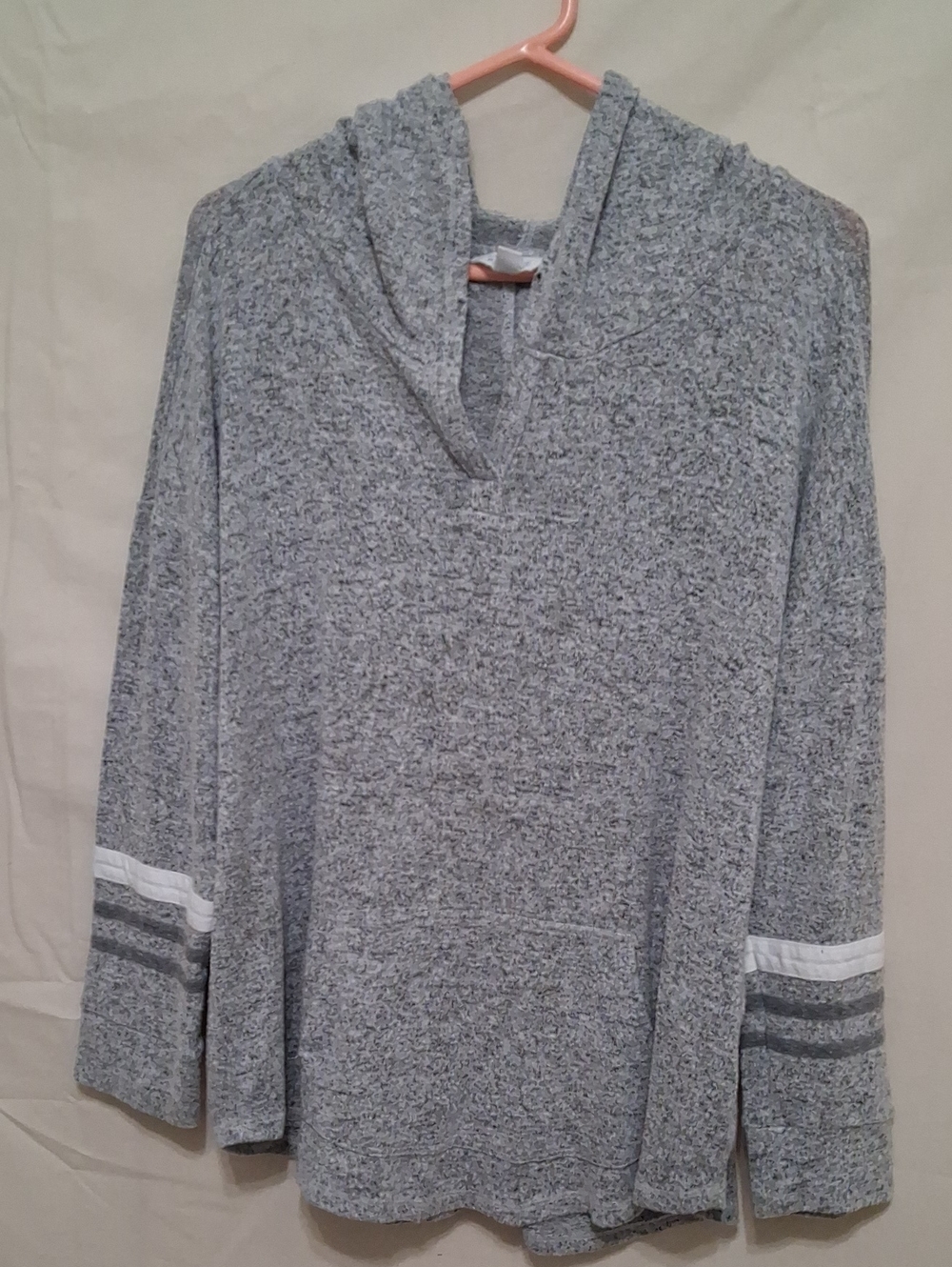 Market & Spruce Light Gray V-Neck Hooded Sweater with Sleeve Stripes